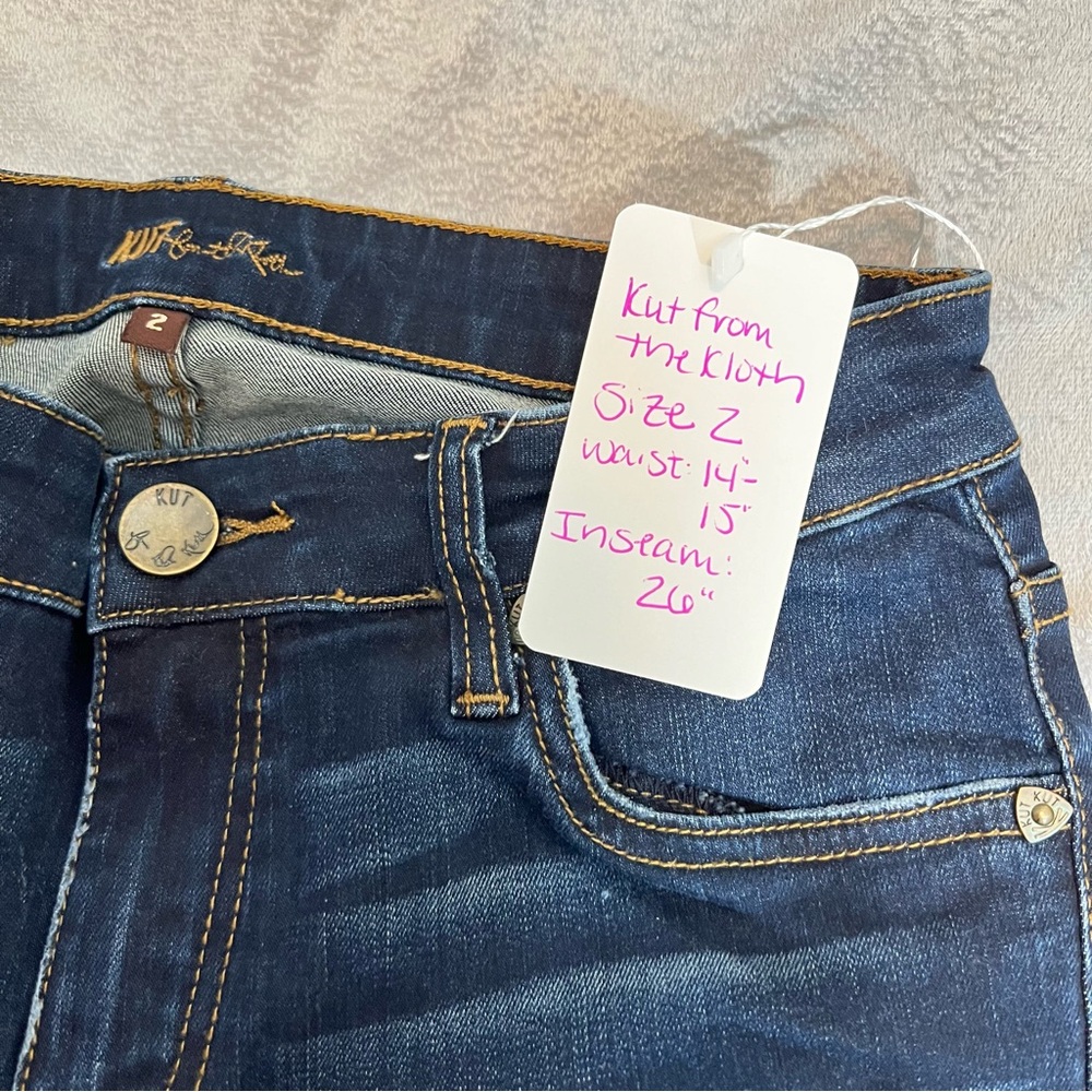 Kut from the Kloth Reese Ankle Straight Leg Jeans Distressed EUC - Picture 6 of 7